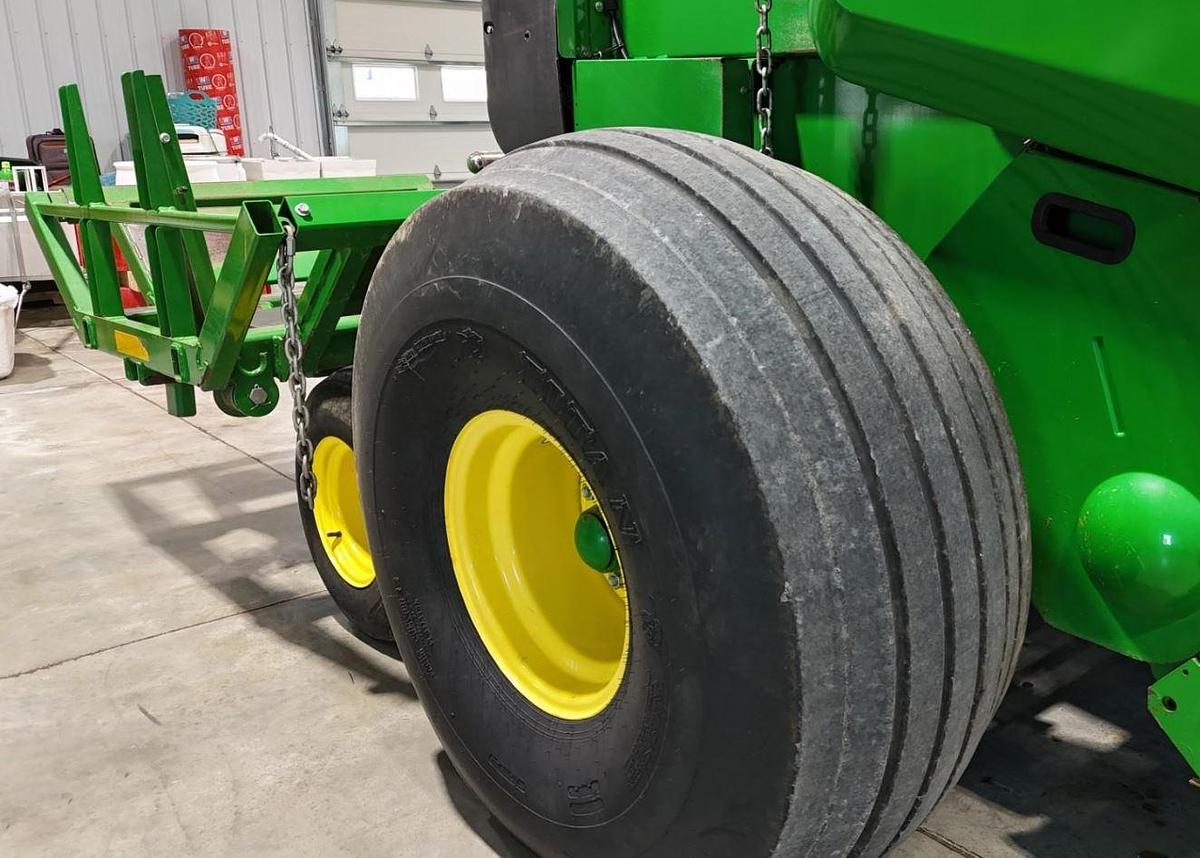 Used 2018 John Deere 560R Round Baler