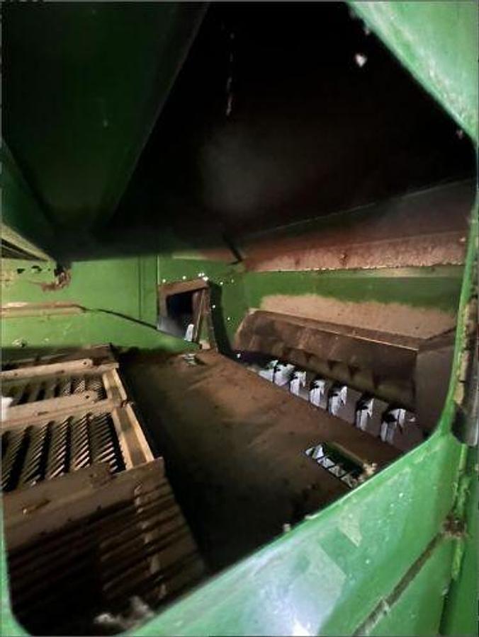 Used 2002 JOHN DEERE 9750 STS