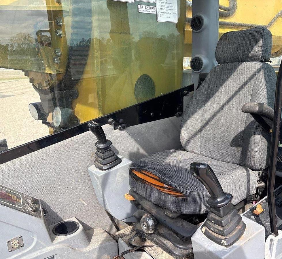 Used 2016 Gradall XL3100 LV