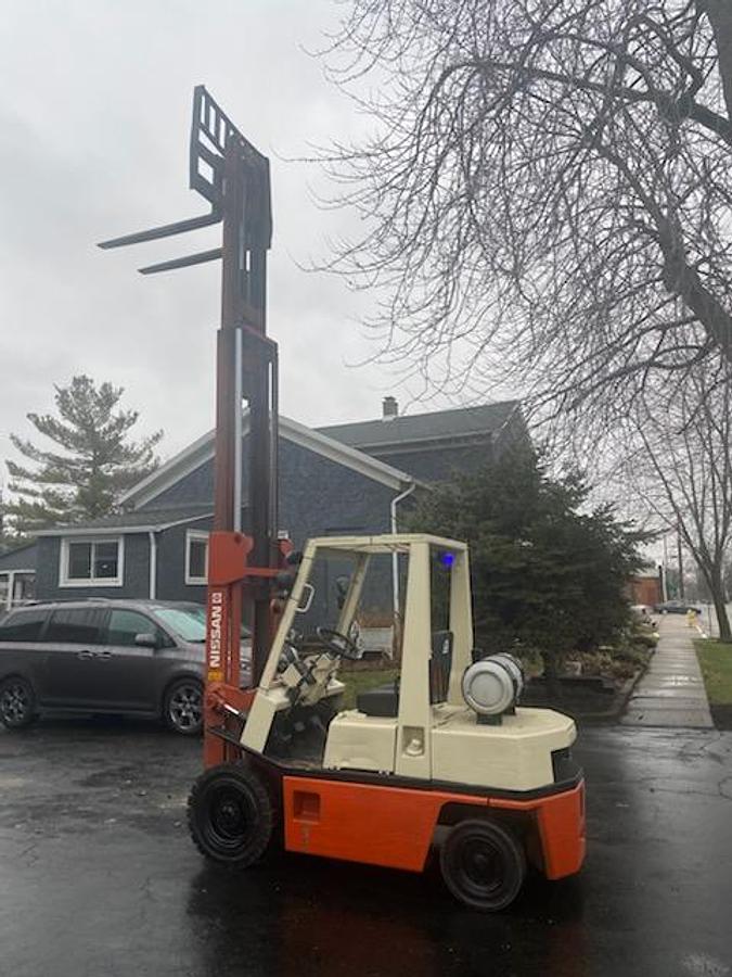 Used 1994 Nissan PH02A25V Forklift