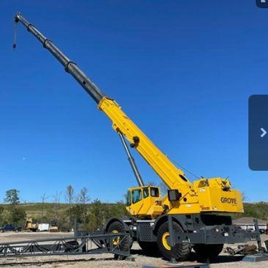 Used 2008 GROVE RT890E