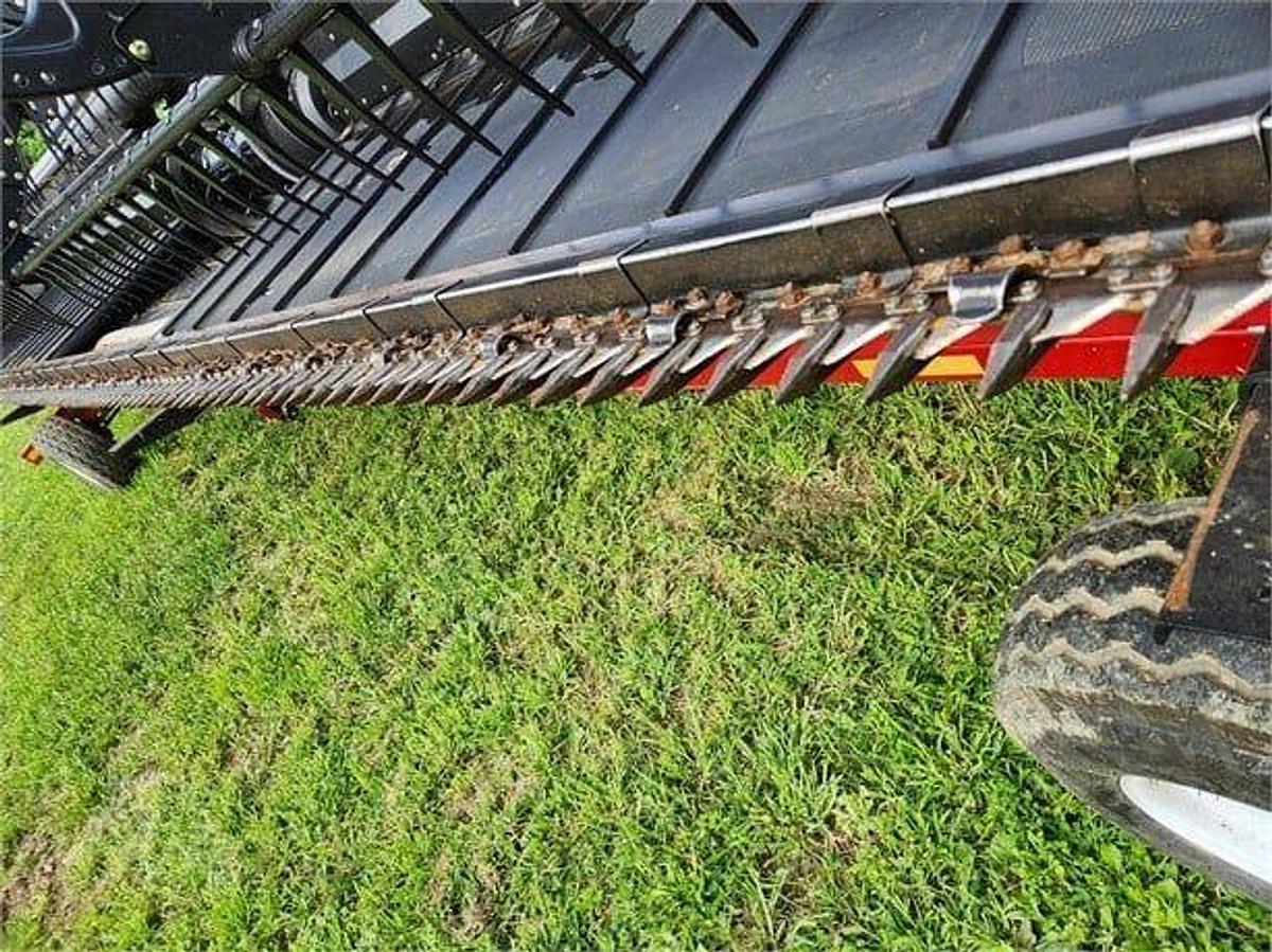 Used 2012 Case IH 2162 Draper Head
