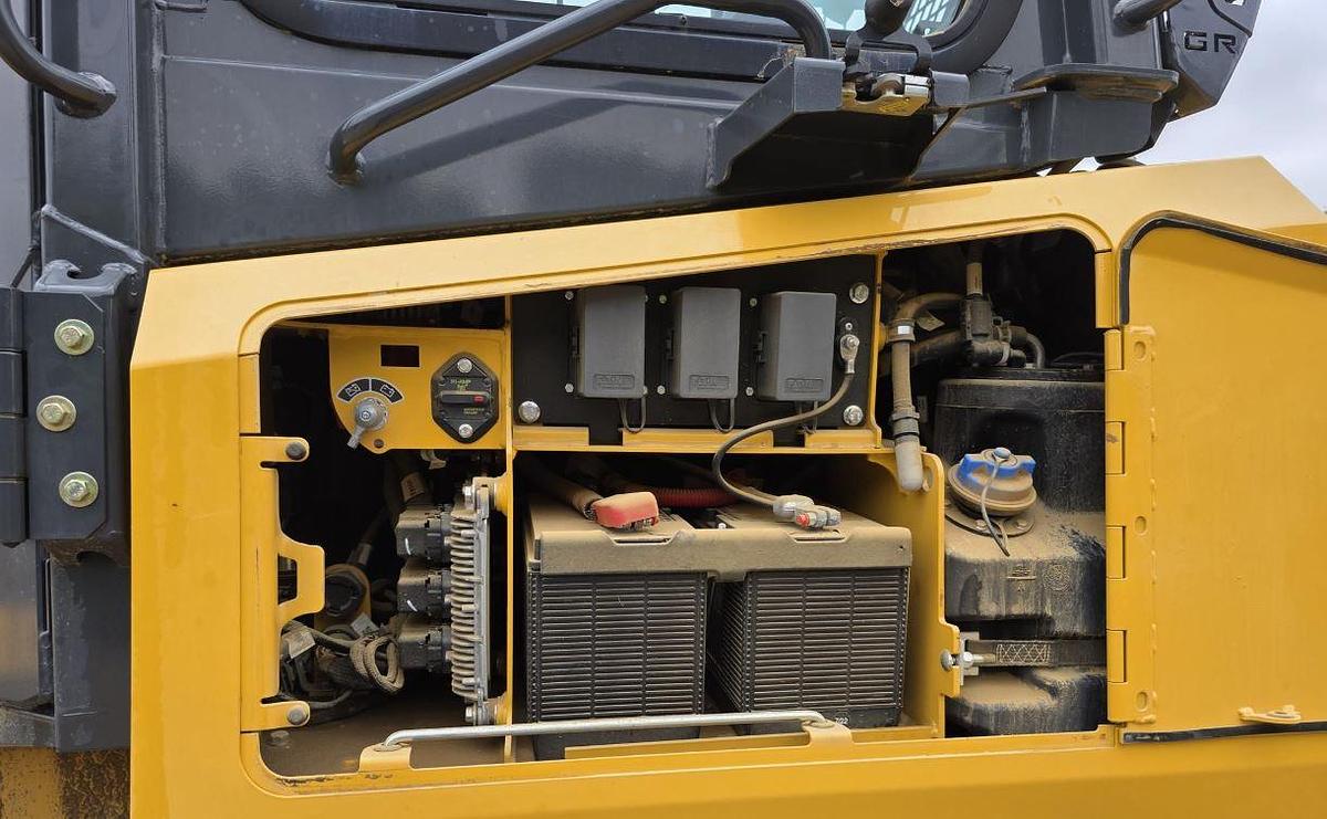 Used 2022 John Deere 650K XLT Crawler Dozer