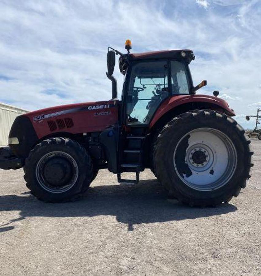 Used 2015 Case IH Magnum 240 CVT