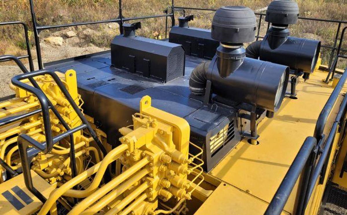 Used 2000 KOMATSU PC 1800-6