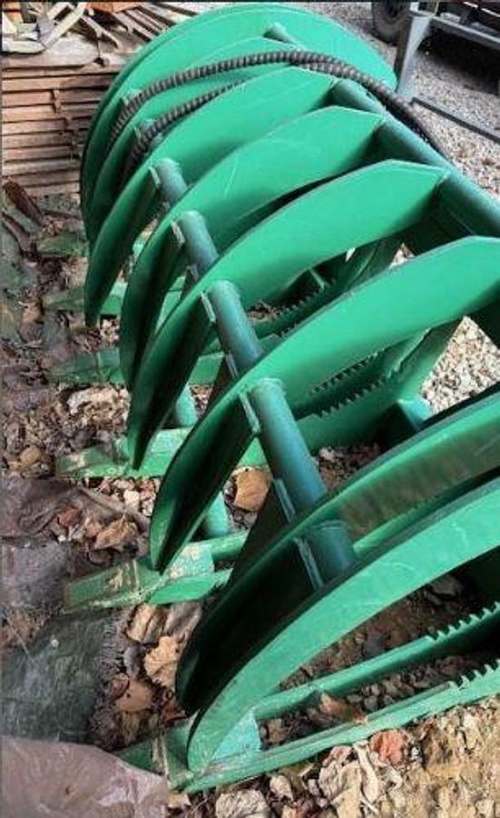 Used 2015 JOHN DEERE 4066R