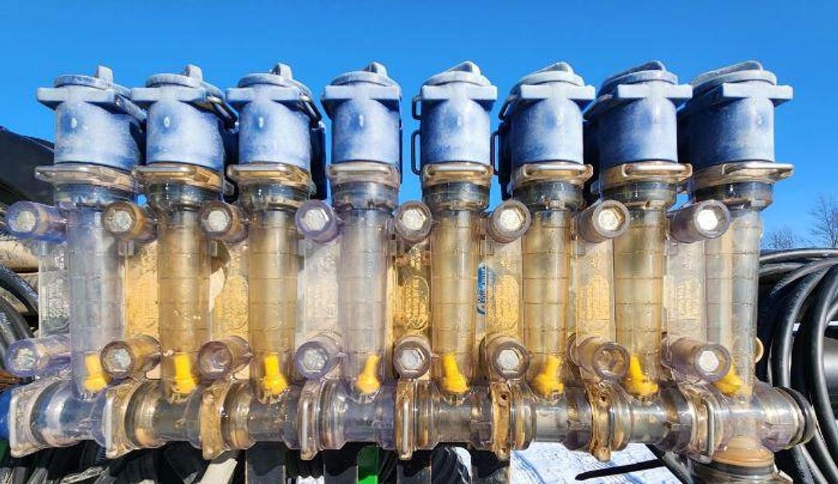 Used 2015 JOHN DEERE 1775NT