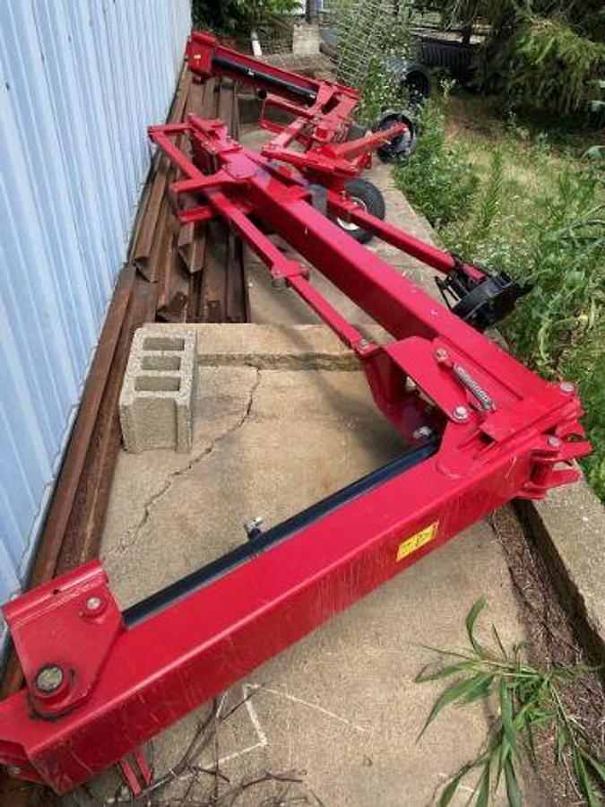 Used 2013 WHITE 8816