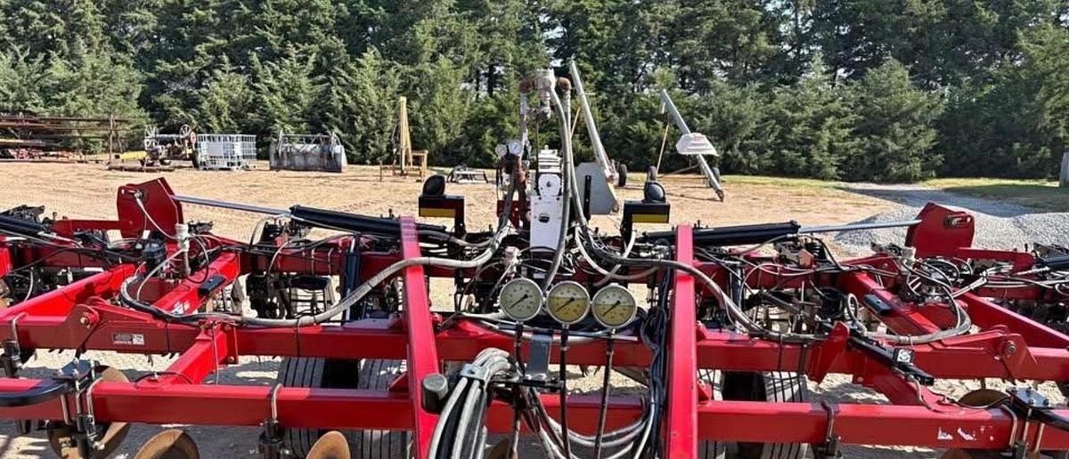 Used 2014 Case IH Nutri-Tiller 950 – 16-Row 30" Strip-Till – Raven AccuFlow – John Deere Rate Controller