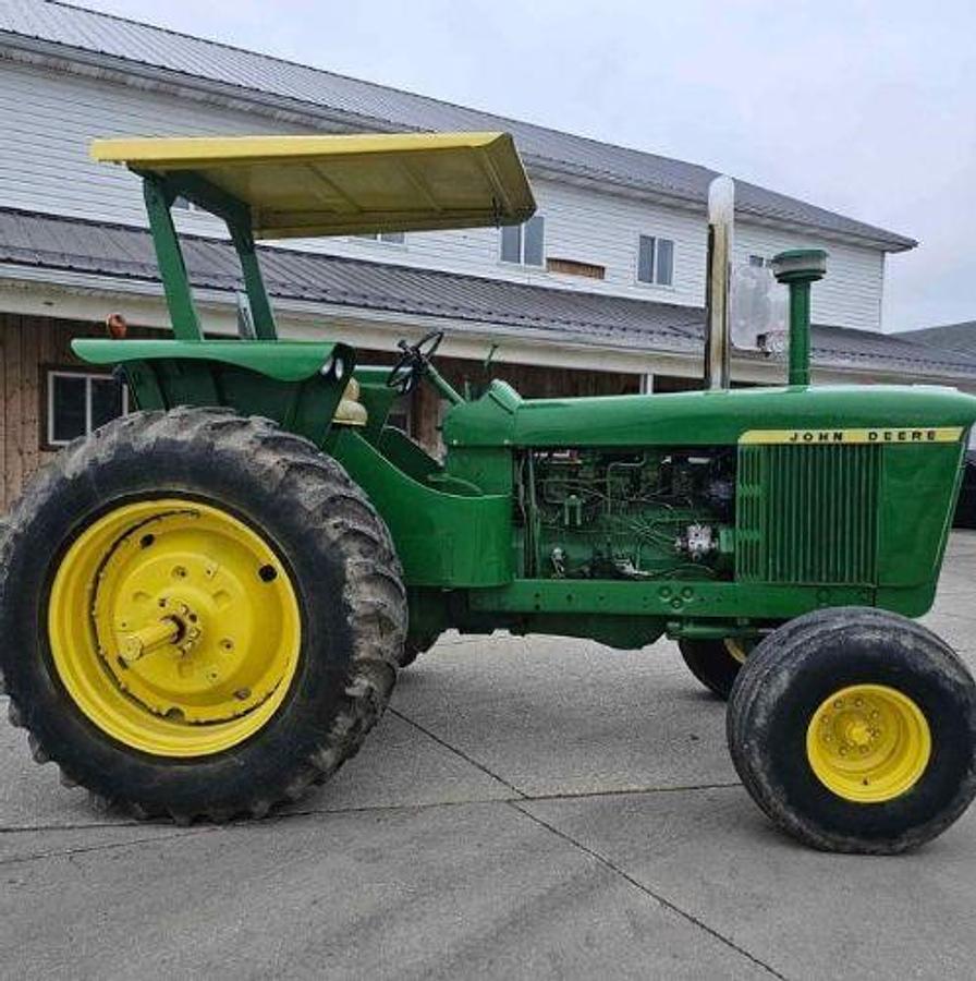 Used 1969 JOHN DEERE 5020 Tractor