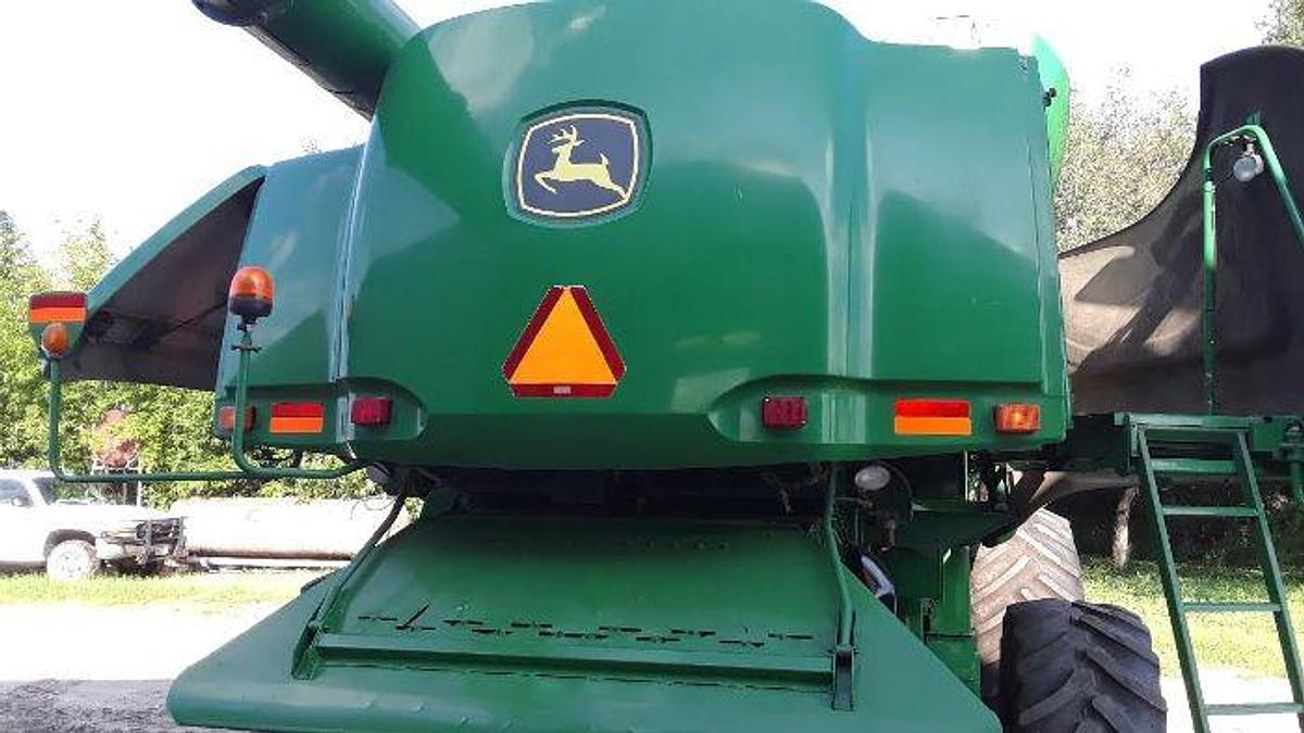 Used 2010 JOHN DEERE 9770 STS