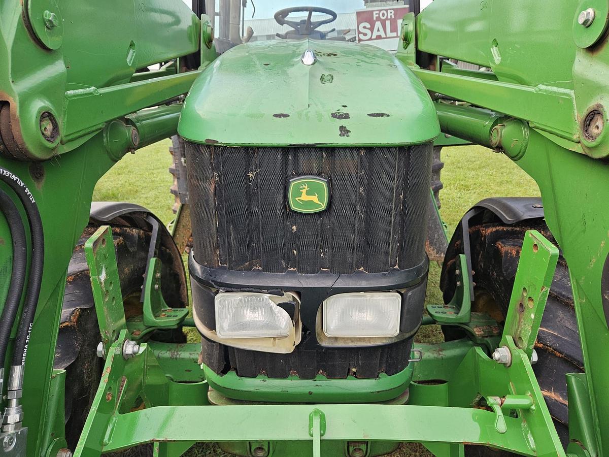 Used 2011 John Deere 7130 Tractor