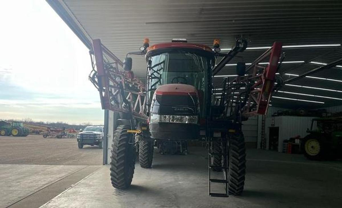 Used 2022 Case IH Patriot 4440 Self Propelled Sprayer