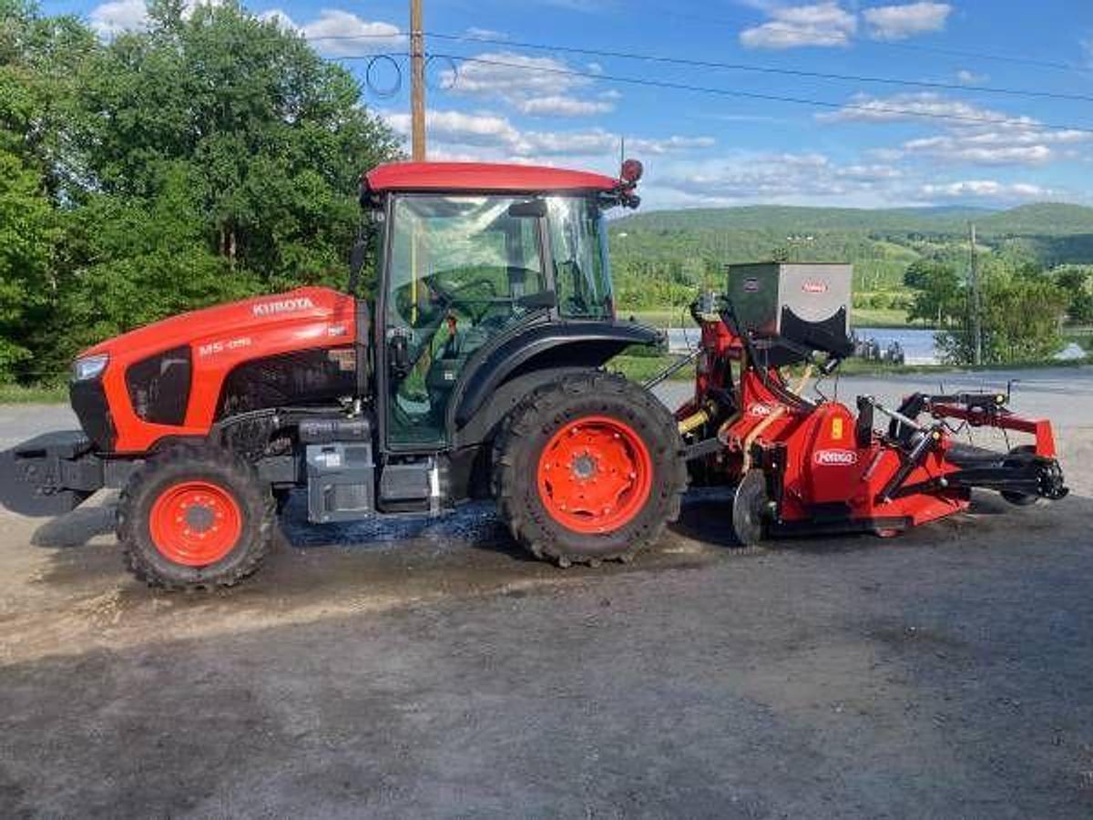 Used 2019 Kubota M5-091N