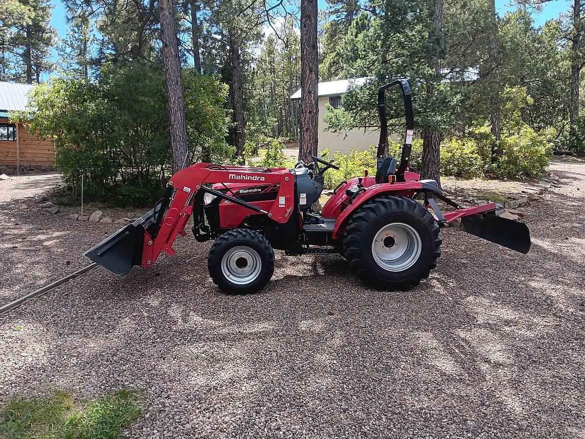 Used 2016 Mahindra Tractor