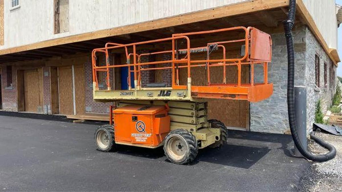 Used 2014 JLG 260MRT