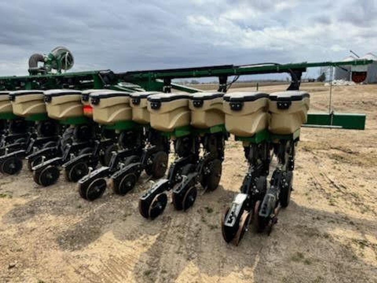 Used 2019 GREAT PLAINS 3P4025AH