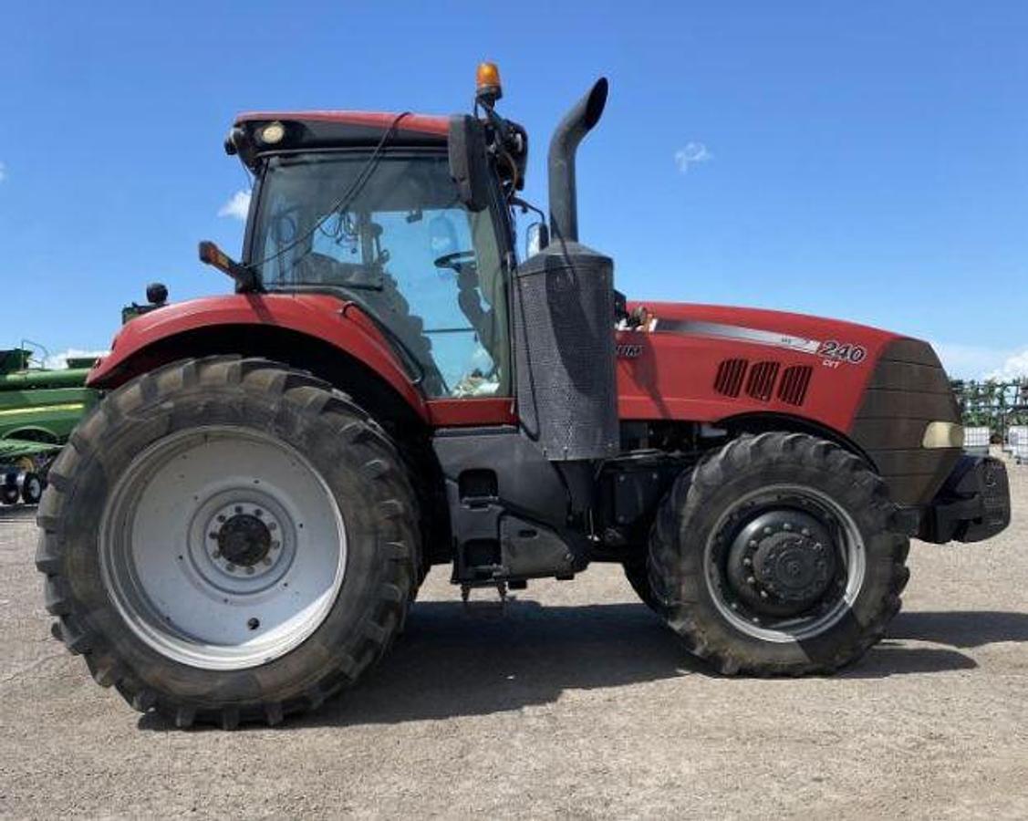 Used 2015 Case IH Magnum 240 CVT