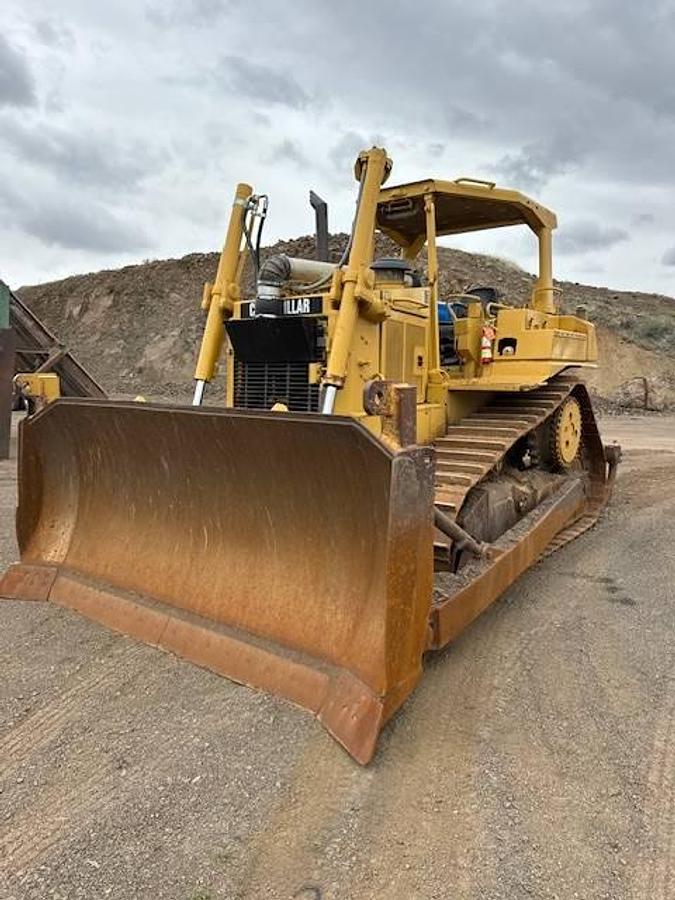 Used 1980 Caterpillar D6H Dozer