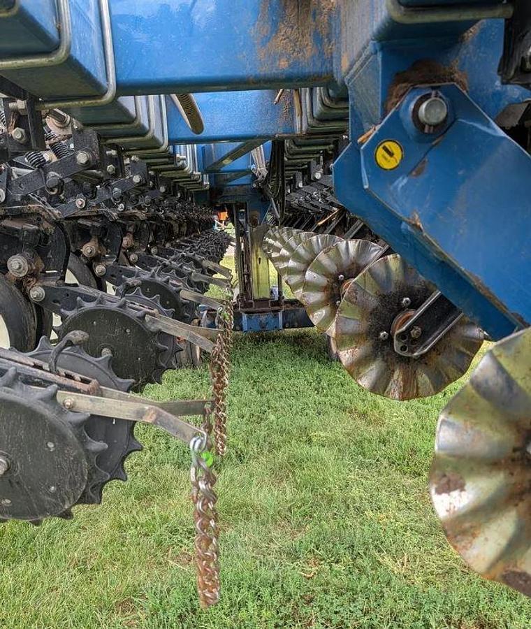 Used 2011 Kinze 3600asd Tractor