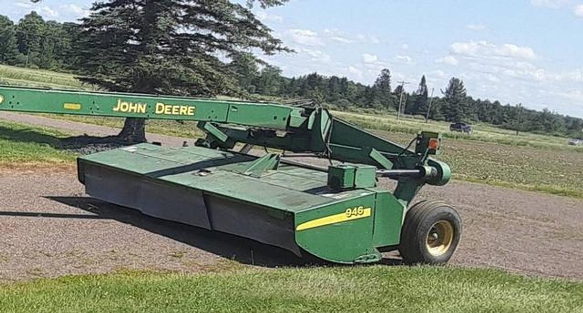 Used 2002 John Deere 946 Mower Conditioner