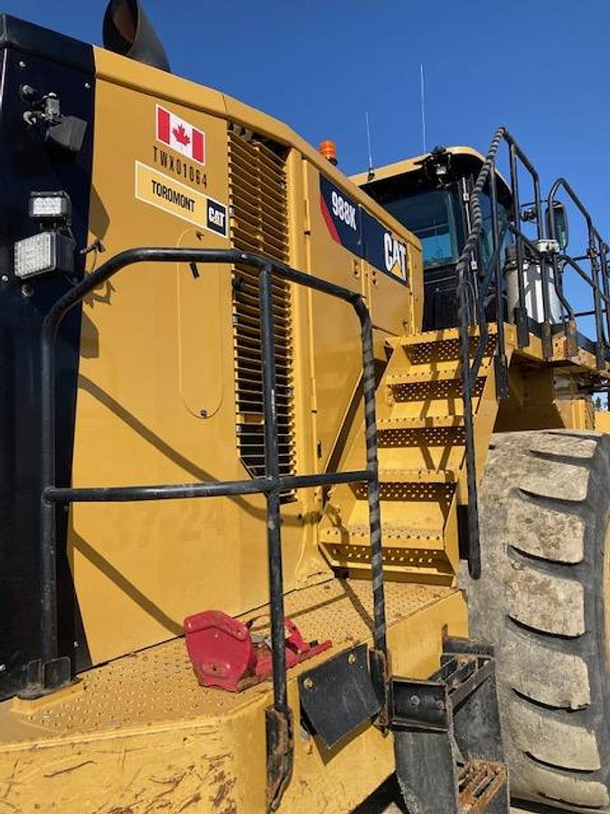 Used 2016 CATERPILLAR 988K