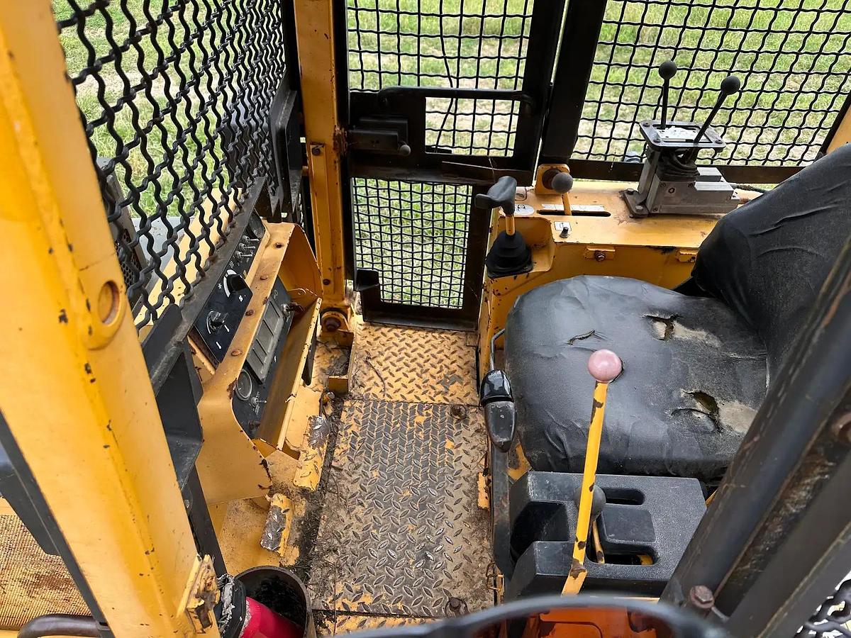 Used 2001 Dressta TD8H Dozer