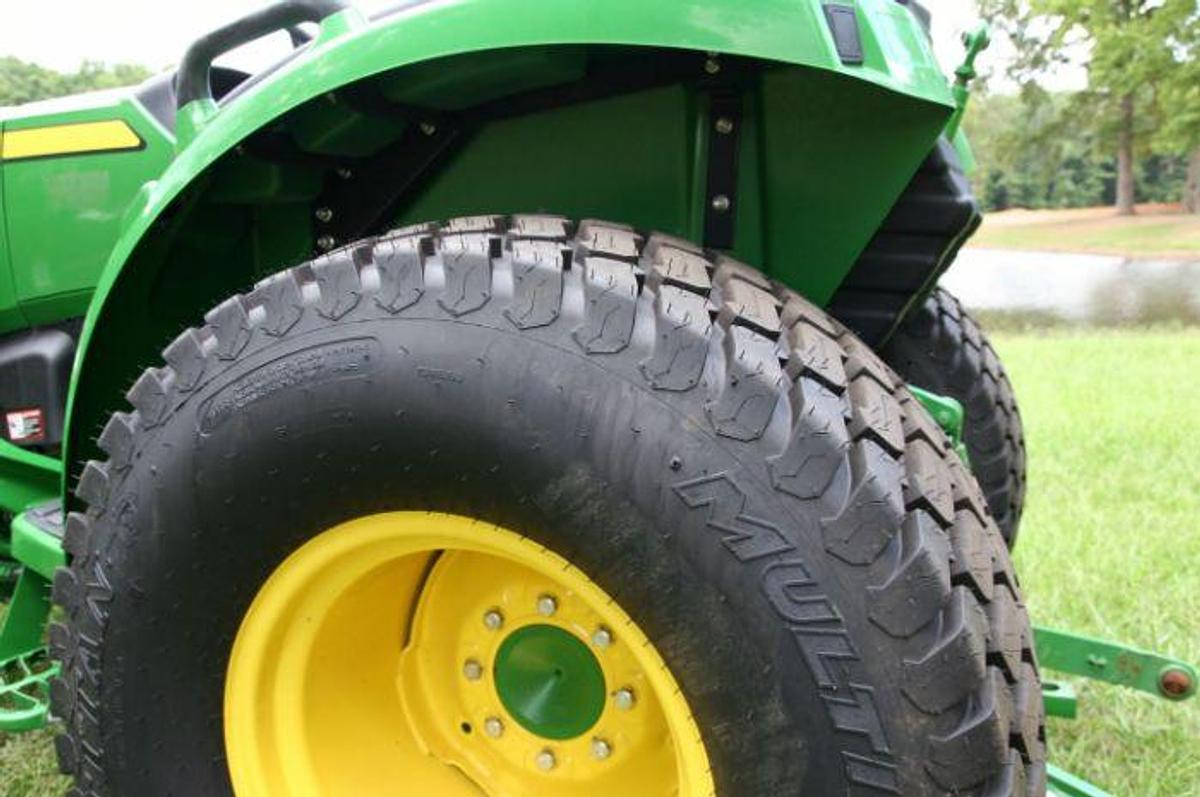 Used 2017 JOHN DEERE 4052M