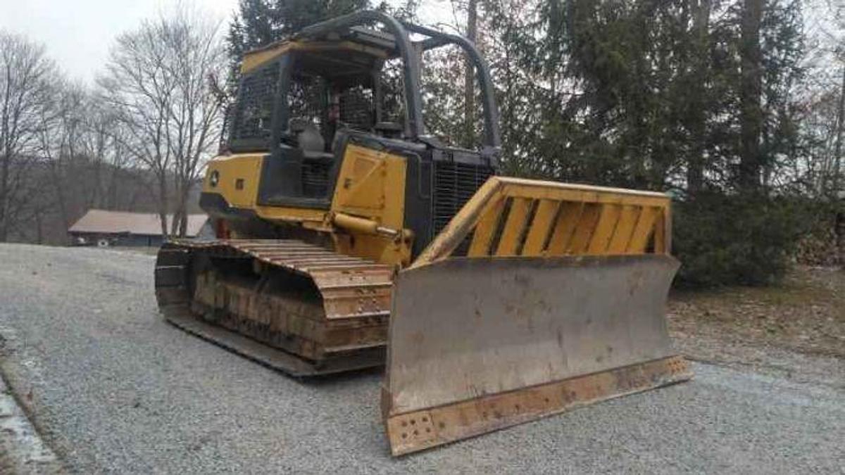 Used 2008 JOHN DEERE 700J LGP