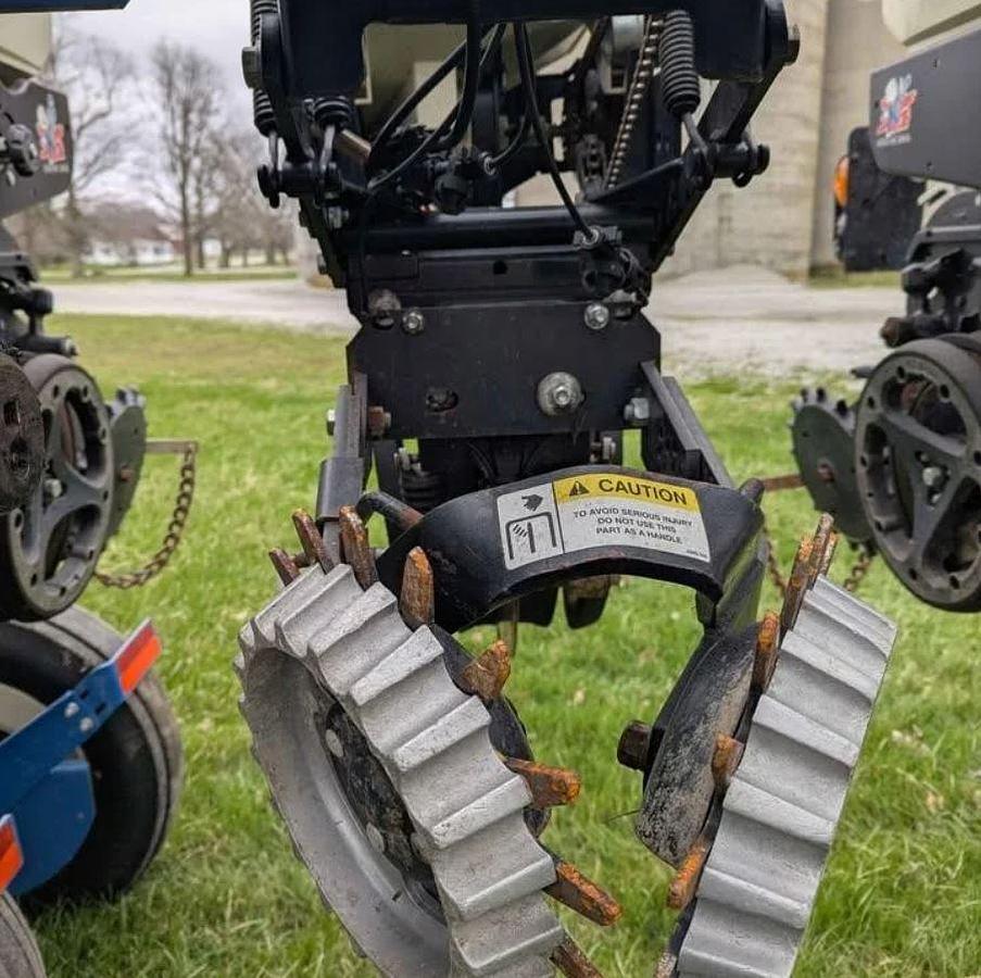 Used 2014 Kinze 3500