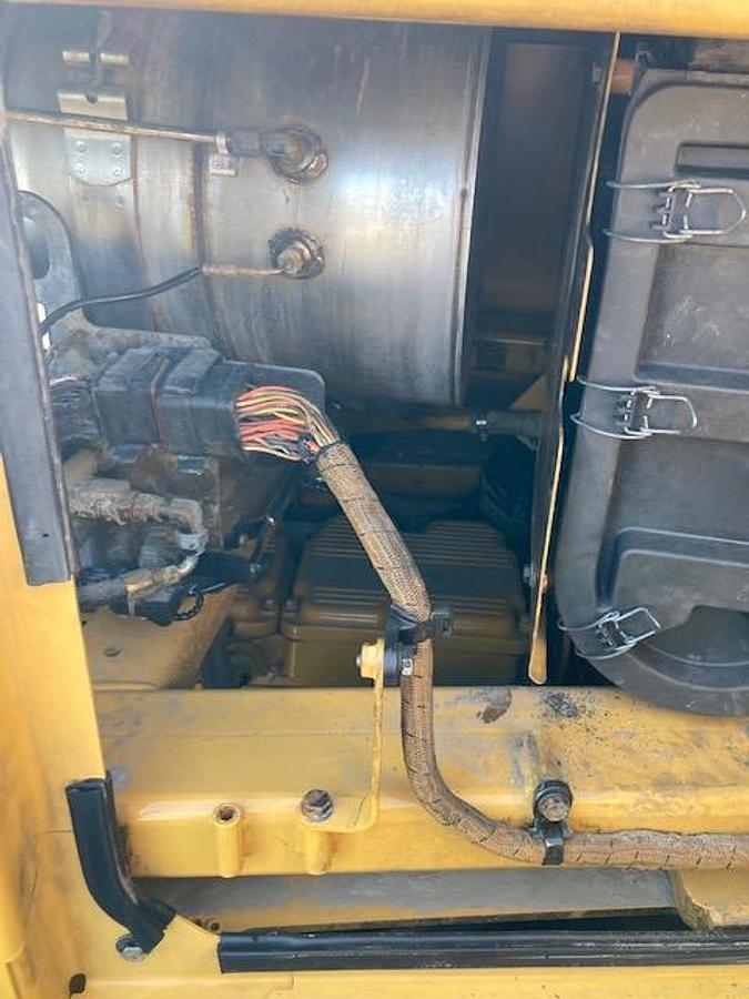 Used 2016 CATERPILLAR 988K