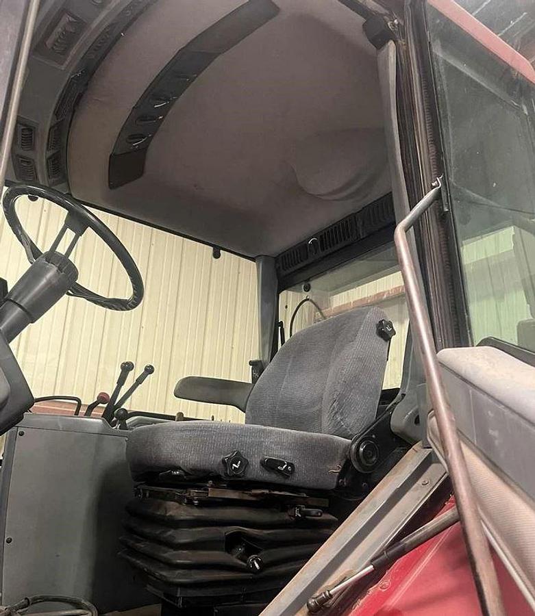 Used 1991 CASE IH 7140 Tractor
