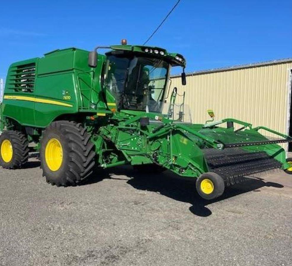 Used 2019 John Deere T670