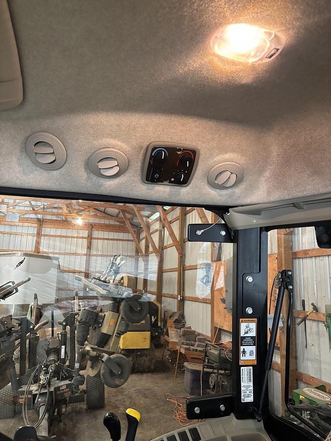 Used 2019 John Deere 3046R