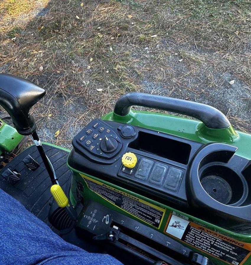 Used 2019 John Deere 3033r Tractor