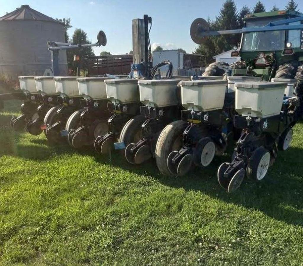 Used Kinze 3500