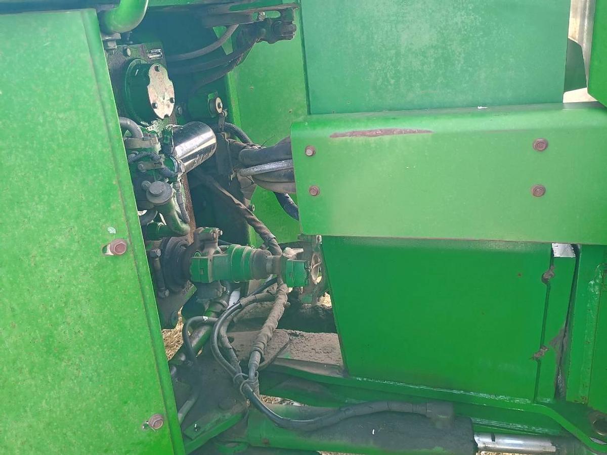 Used 1992 John Deere 8760