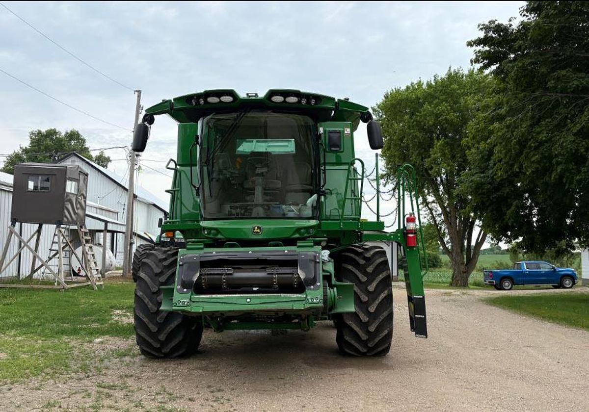 Used 2021 John Deere S760