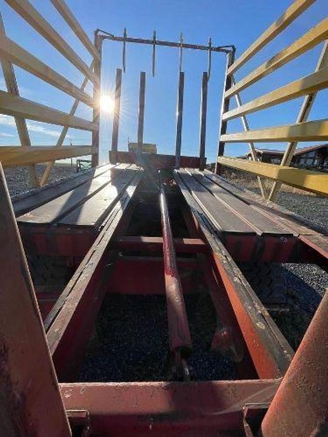 Used 1985 New Holland 1068