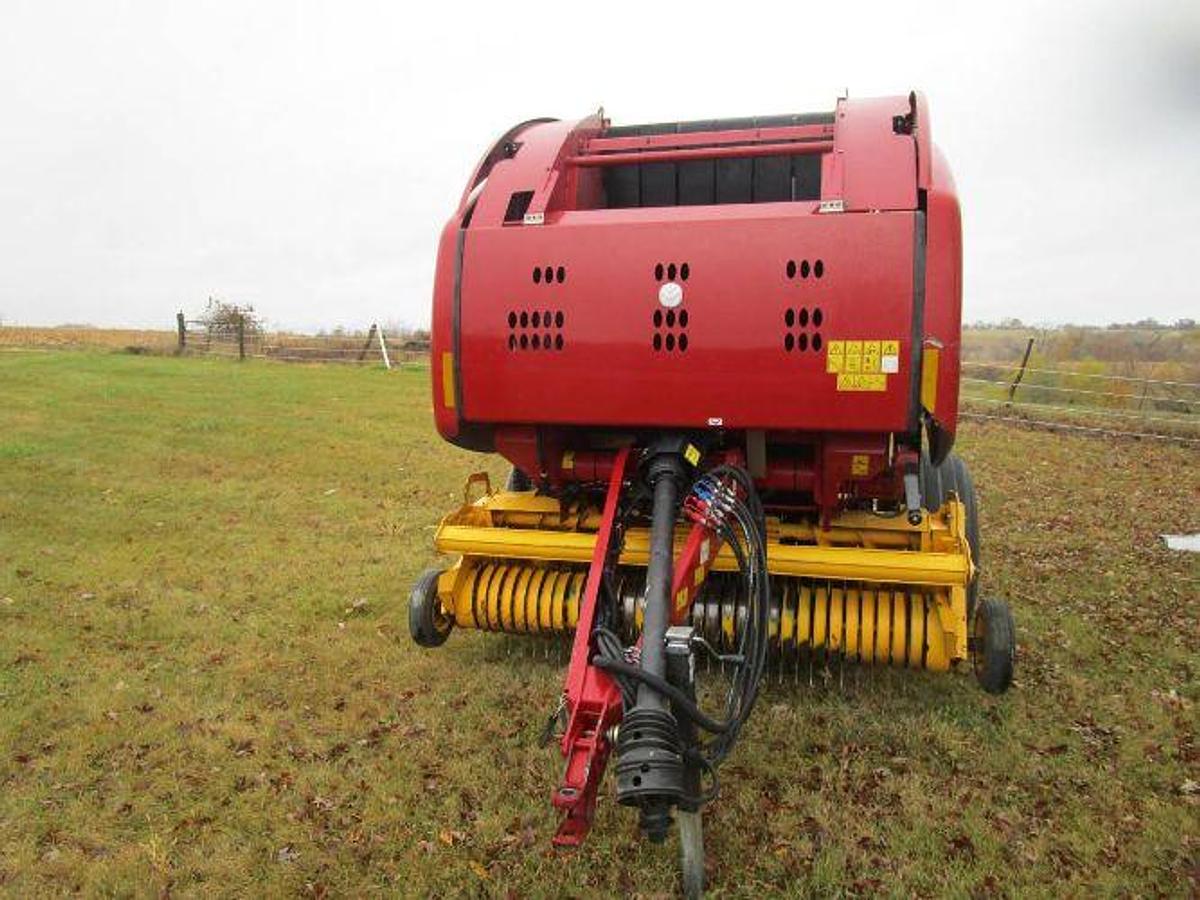 Used 2016 NEW HOLLAND Roll Belt 460