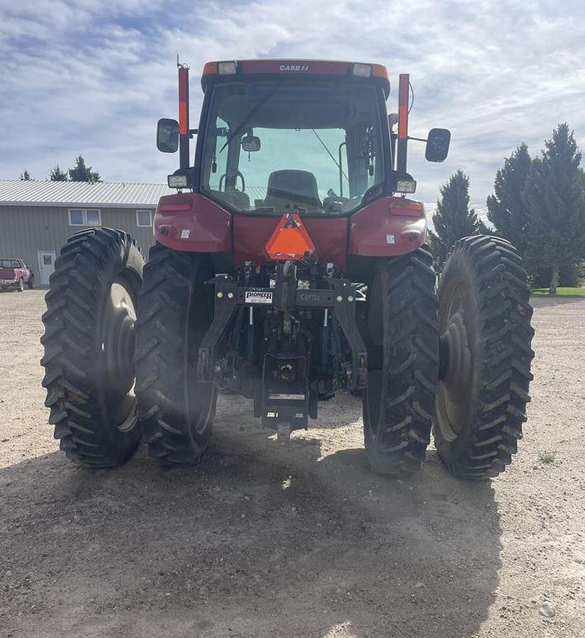 Used 2011 CASE IH MAGNUM 210 CVT Tractor