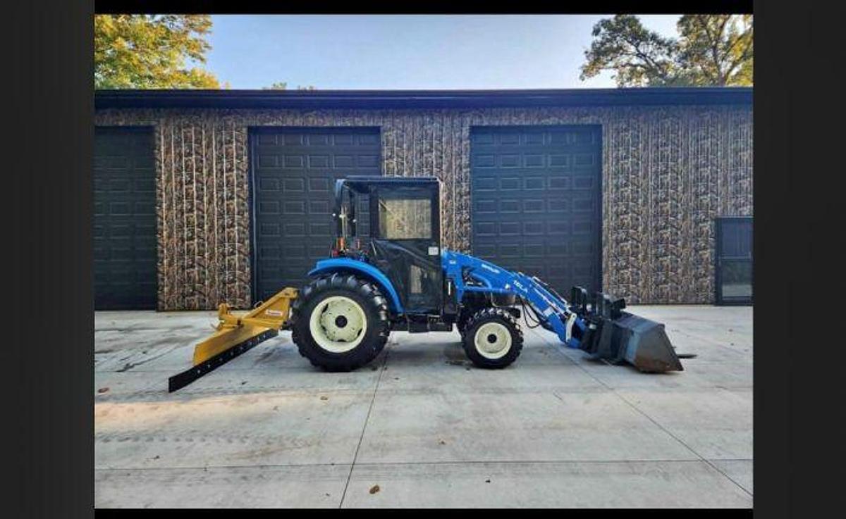 Used 2003 NEW HOLLAND TC35