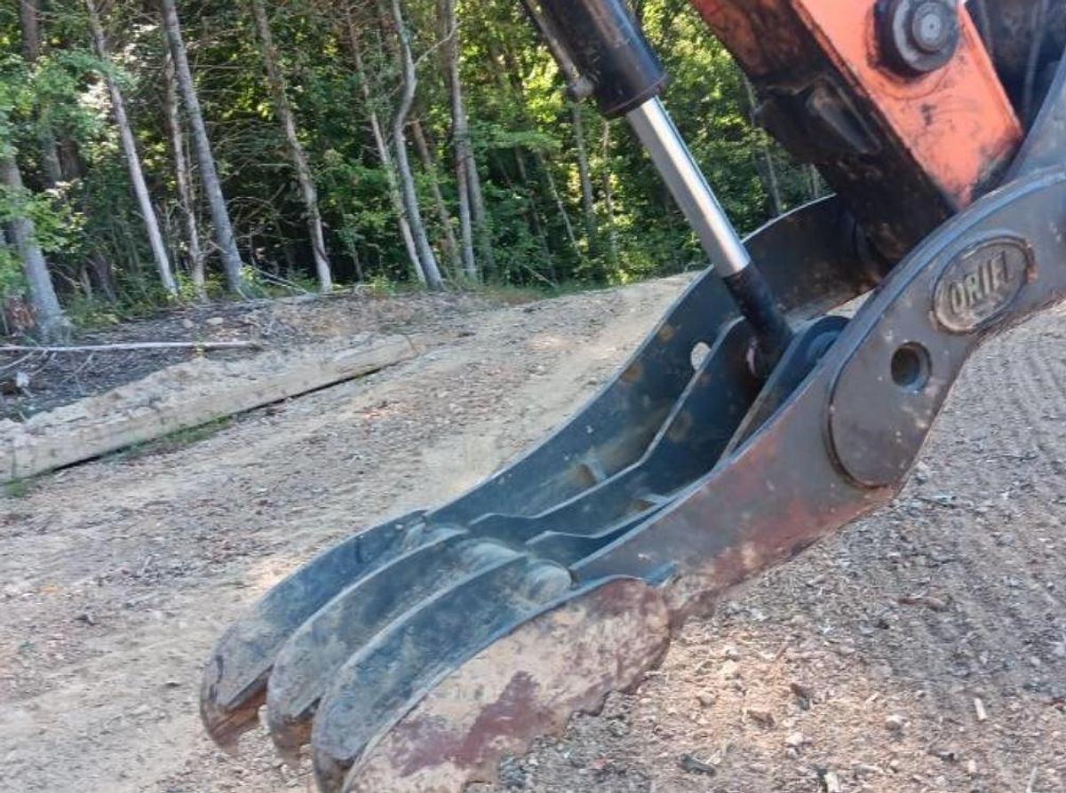 Used 2019 XCMG XE210U