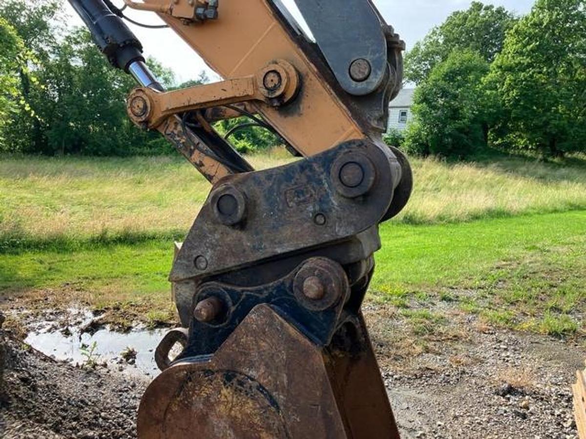 Used 2015 Case CX160C