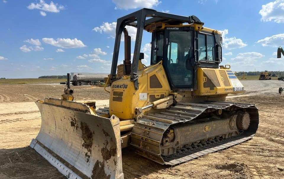 2011 Komatsu D61PX-23