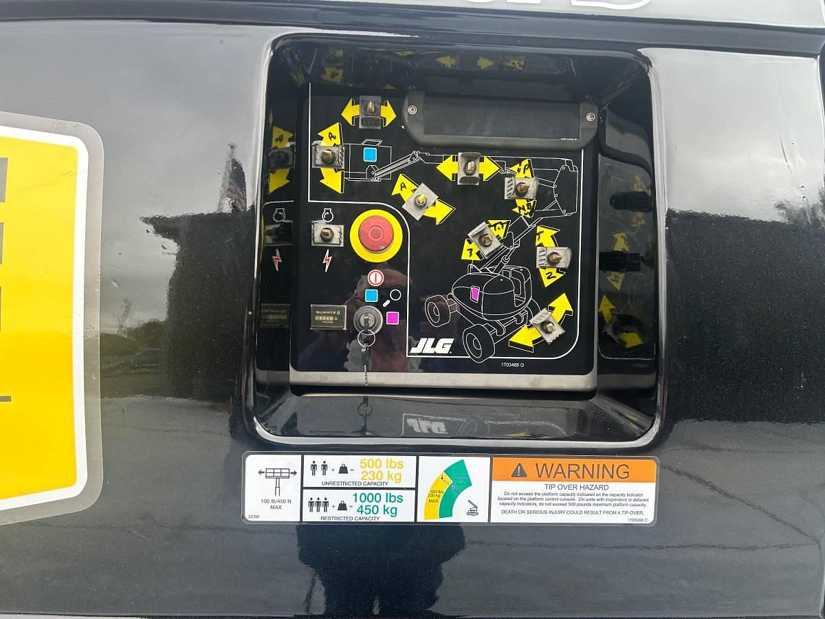 Used 2003 JLG 800AJ Man Lift
