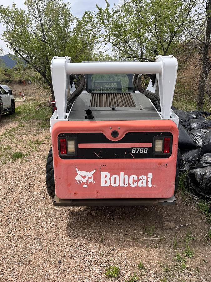 Used 2015 Bobcat S750 Skid Steer