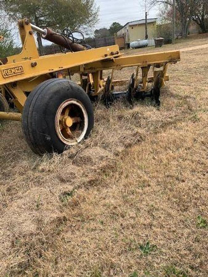 Used 2005 Remco MCW1636 Disc Plow