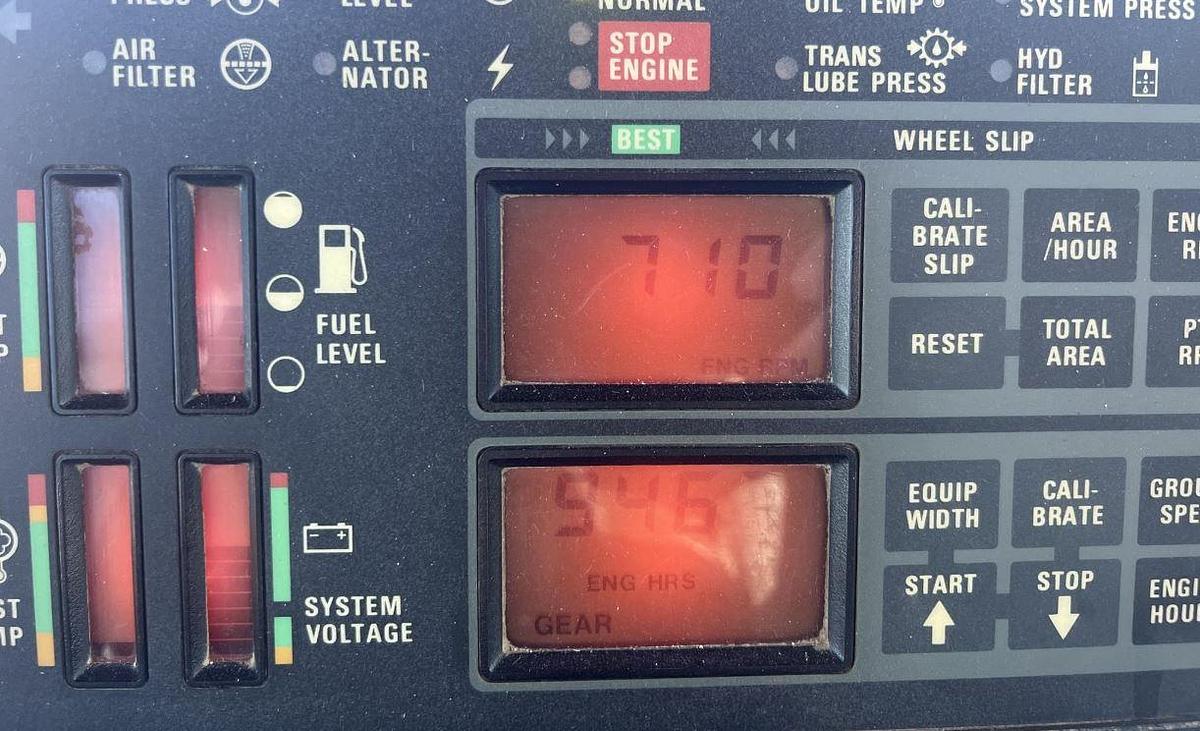 Used 1996 CASE IH 7240 Tractor