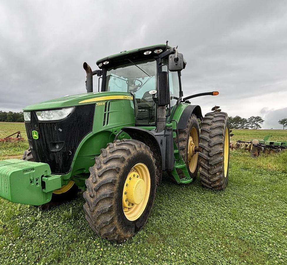 Used 2011 John Deere 7200R